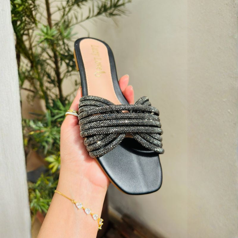 Sandália Rasteira Anaju: Conforto e elegância no dia a dia!