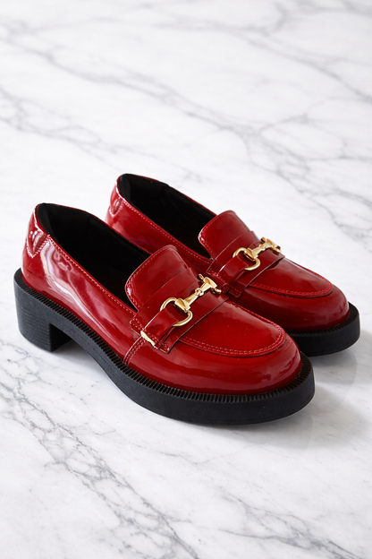Mocassim Feminino Fashion com Detalhe Dourado – Look Moderno