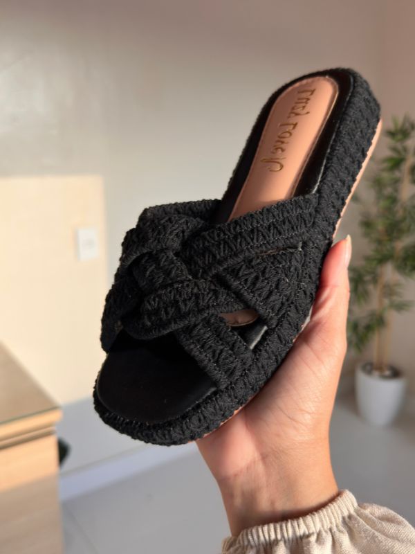 Sandalia Feminina Croche Comfort Flatform Joana