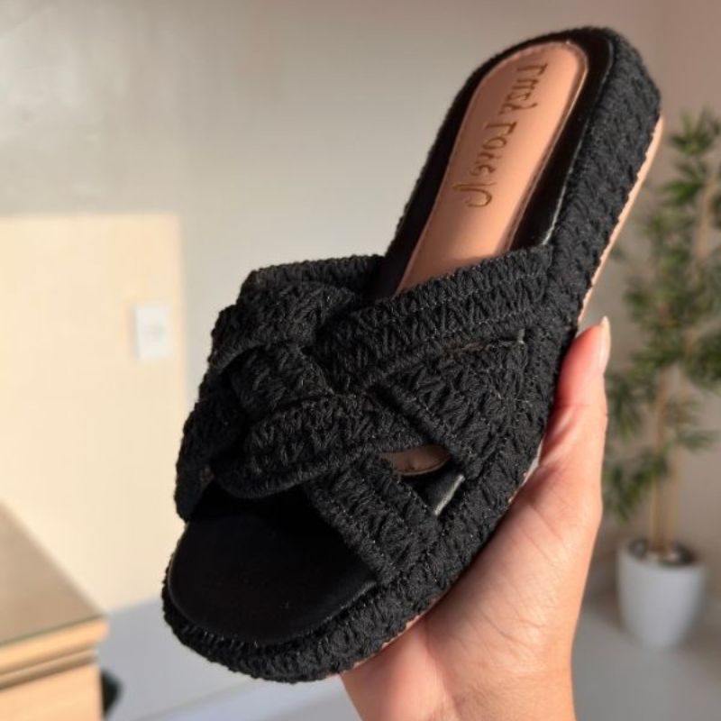 Sandália Feminina Crochê Conforte Flatform Joana