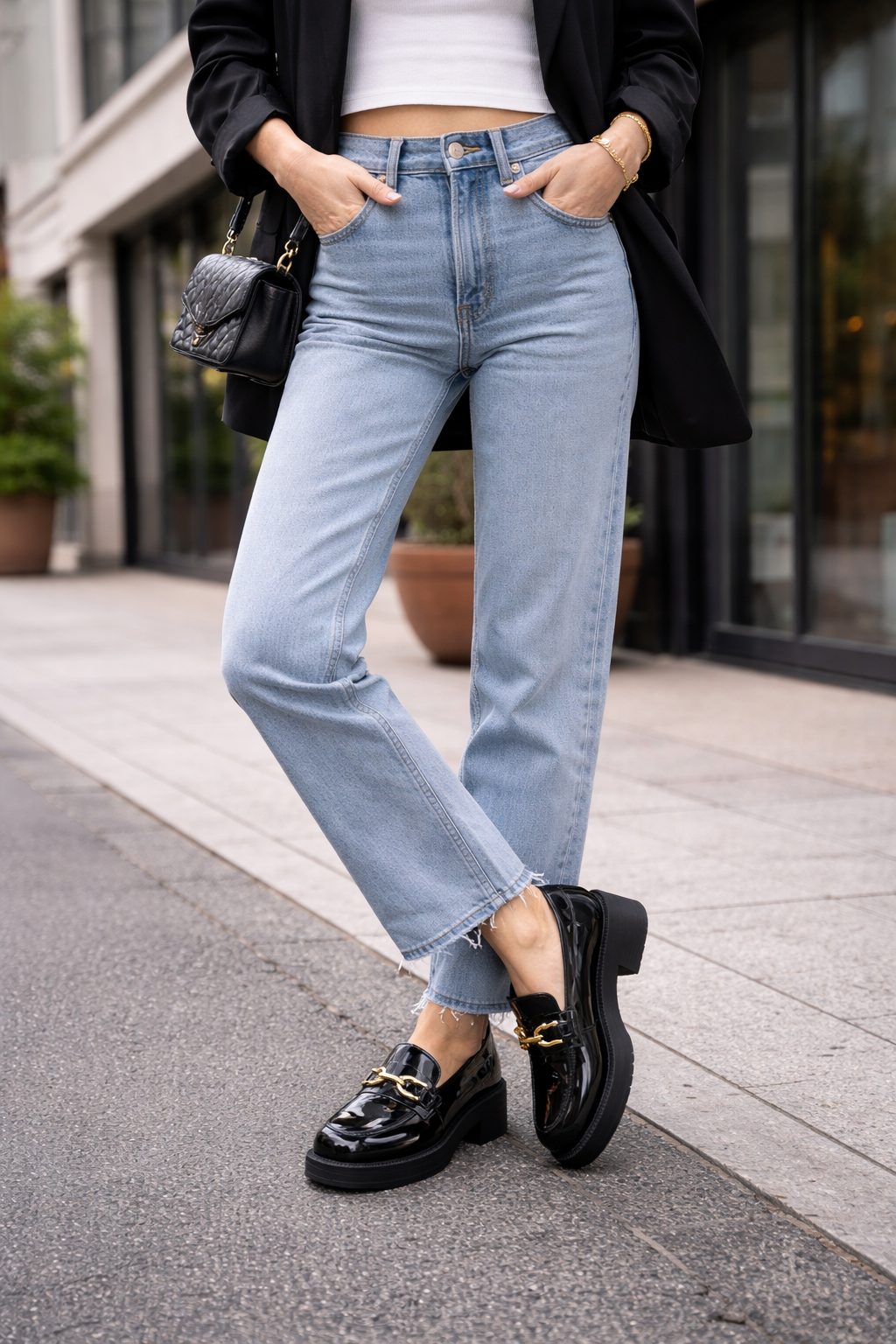 Mocassim Feminino Fashion com Detalhe Dourado – Look Moderno