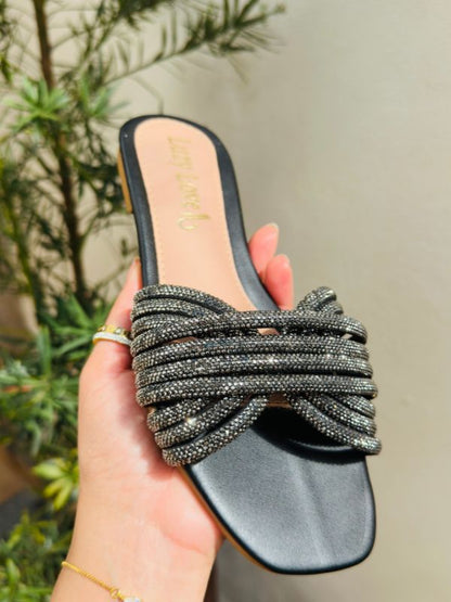 Sandália Rasteira Anaju: Conforto e elegância no dia a dia!